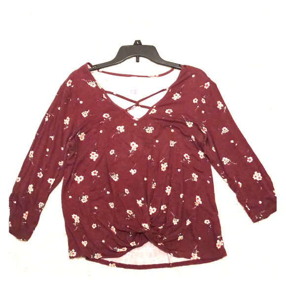 Maroon 3/4 Length Sleeve Top - Picture 1 of 3